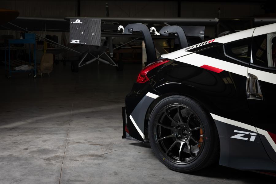 Детали экстерьера Nissan 370Z Global Time Attack TT (Z34) 2017 года  (фото 5 из 16)